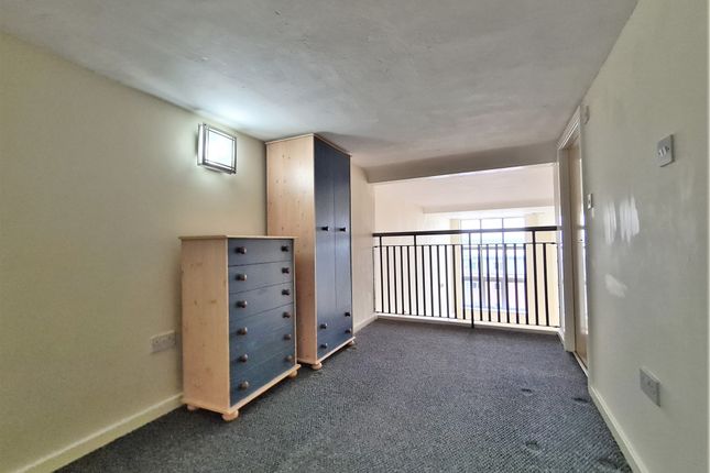 Centenary Mill Court, Preston photo 4