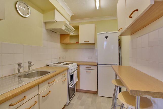 Flat for sale in London Road, Shaftesbury Court London Road
