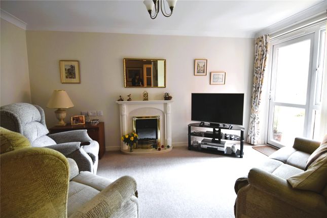 Flat 9, Whittingham Court,, Tower Hill, Worcestershire photo 2