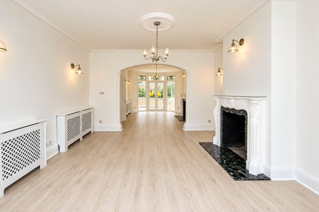 9, Brackendale, London photo 4