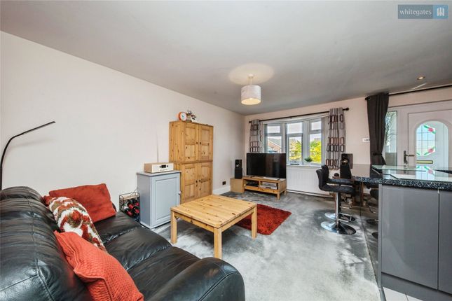 12, Seaton Close, Cheshire photo 2
