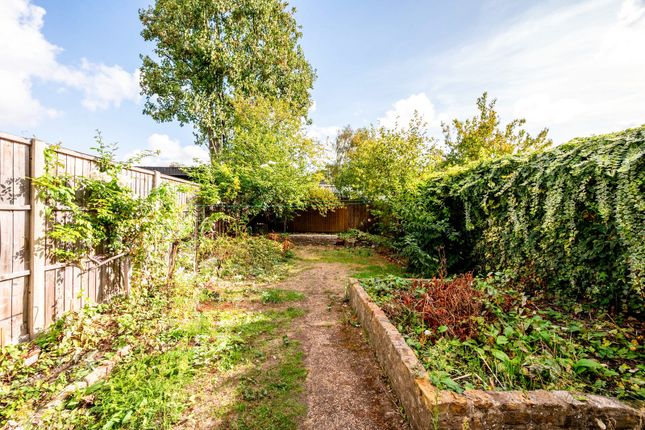 Lainson Street, Southfields photo 2