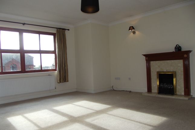 27, Exeter photo 4