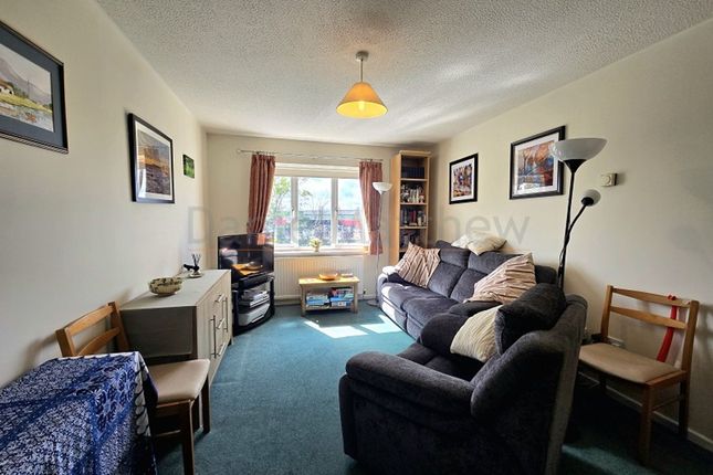 3 The Flats Haywain Court, Bridgend, Bridgend photo 3