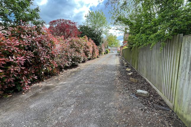 Bungalow to rent in Maidenhead Close, Stratford-Upon-Avon