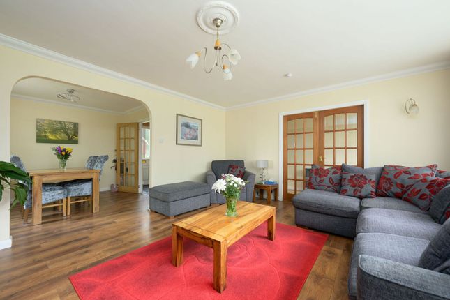 30 Woodmill Road, Dunfermline photo 4