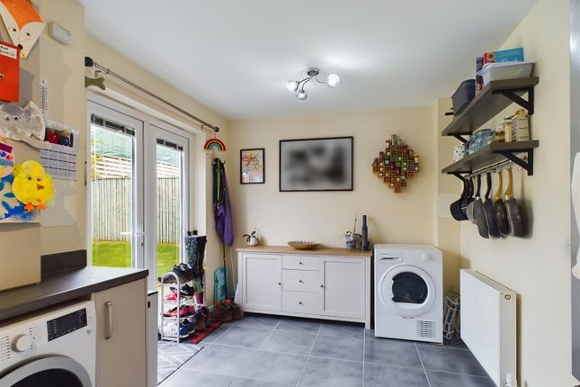 Semi-detached house for sale in 30 Mailer Way, Perth