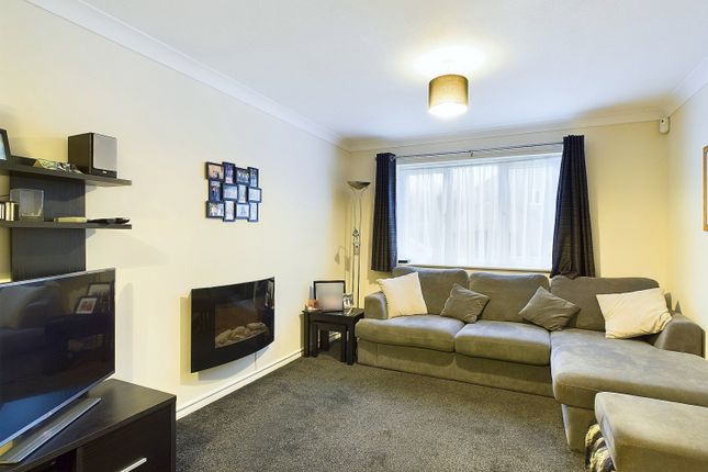 10, Kingfishers, Peterborough photo 2