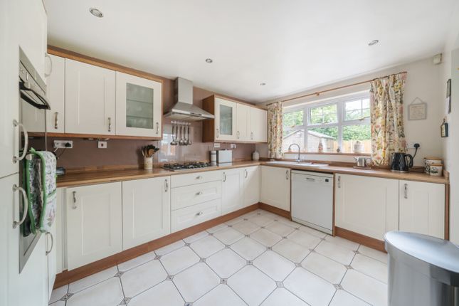 21, Warwick Close, Lincoln photo 3