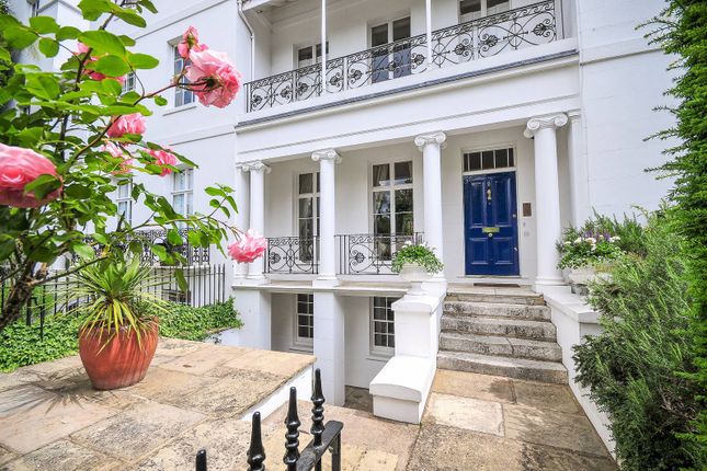 Terraced house to rent in St Peters Square, Ravenscourt Park, London