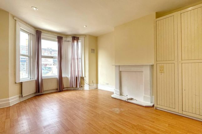 Flat to rent in London