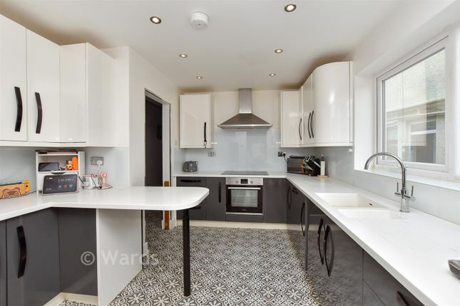 28, Baldwin Road, Sheerness photo 4