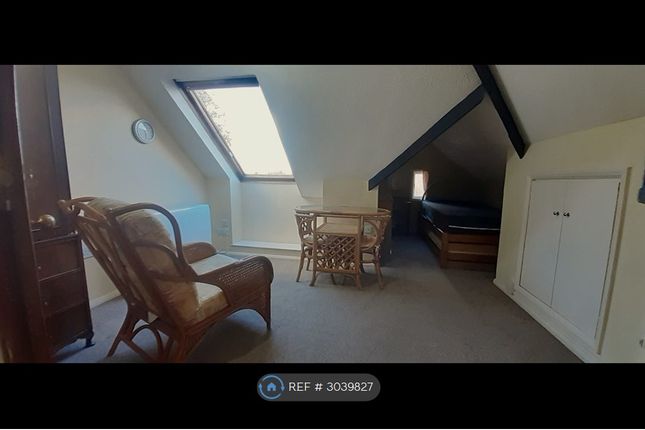 Flat, Heene Road, Worthing photo 2