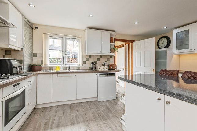 22a, Wherwell Road, Brighouse photo 3
