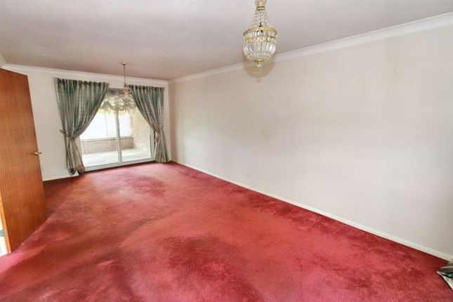 End terrace house for sale in Holmoak Walk, Hazlemere, High Wycombe