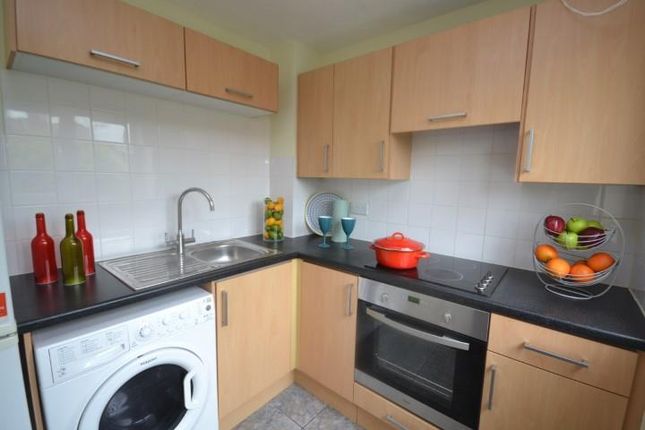 2, Sargent Close, Exeter photo 3