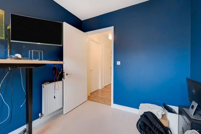 Flat for sale in Tudway Road, Kidbrooke, London