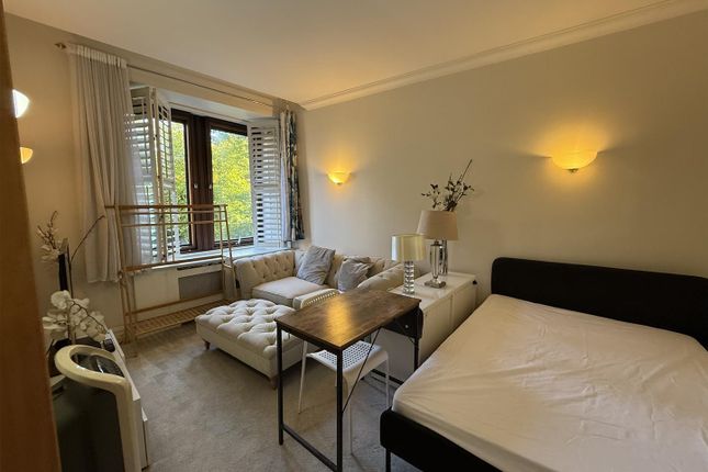 2-bed house on Flat 101, 9, Belvedere Road, London, £3,467/mo