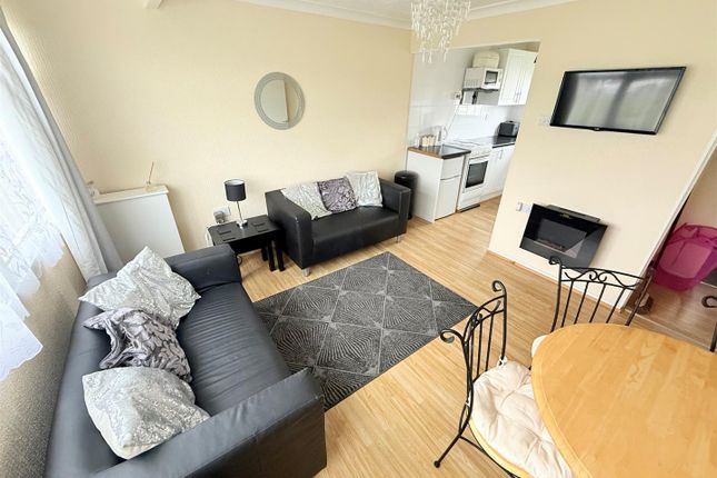 22 Sunbeach Holiday Village, California Road, Great Yarmouth photo 2