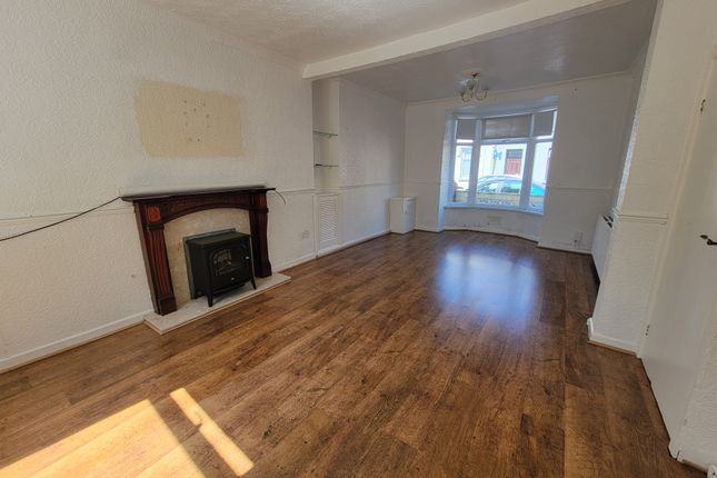 33, Lakefield Road, Llanelli photo 4