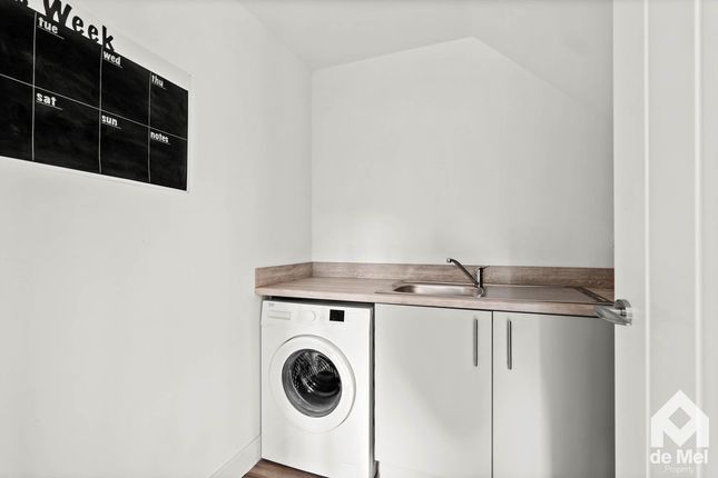 31, Primrose Close, Cheltenham photo 4
