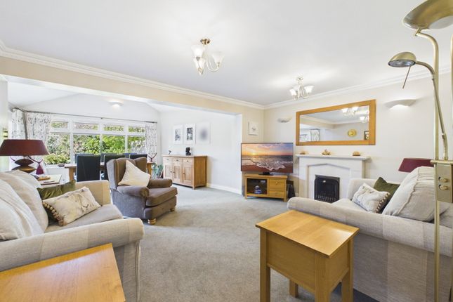 5, Thatcham Close, Calne photo 4