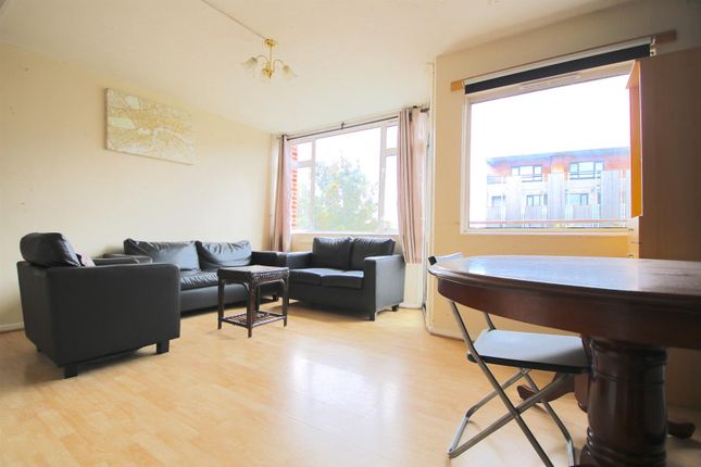 Thumbnail Flat to rent in Seagrave Close, Wellesley Street, London