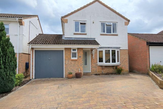 Thumbnail Detached house for sale in Swallow Way, Wokingham