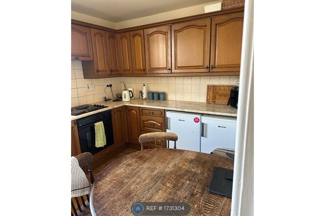 Flat, Marketplace Tickhill, Doncaster photo 2