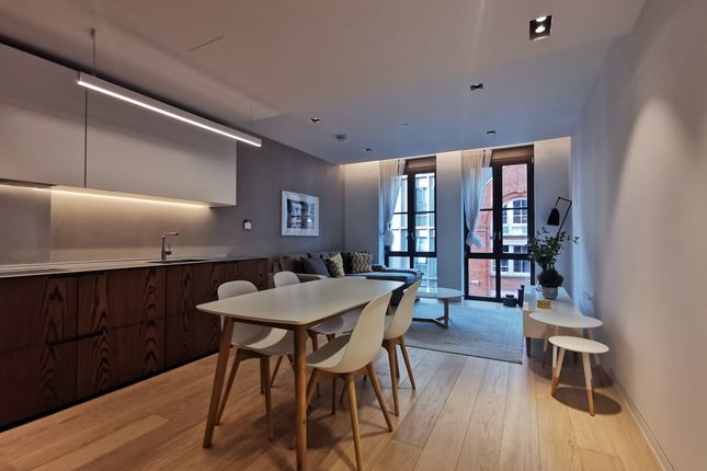 Thumbnail Flat to rent in Underwood Building, Barts Sqaure, London
