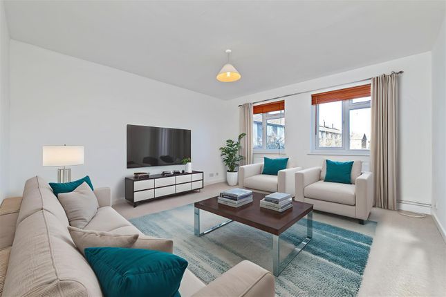 329, The Ridgeway, St. Albans photo 2