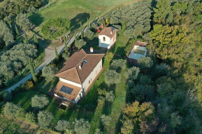 Thumbnail Villa for sale in Palaia, Palaia, Toscana