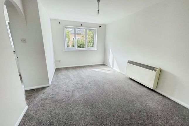 1-bed flat on 101, Campernell Close, Colchester, £750/mo
