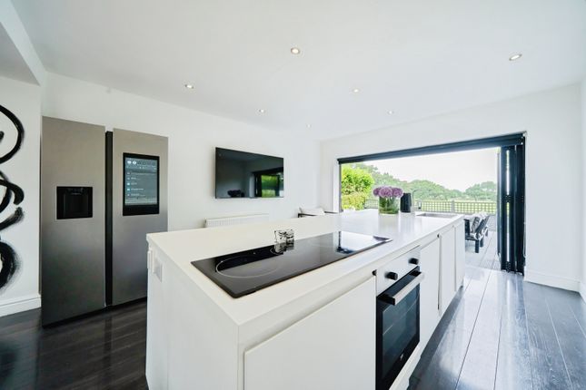 27A,, Kenyon Lane, Warrington photo 2
