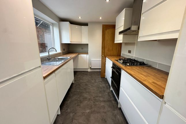 13, Osborne Road, Wrexham, LL11 photo 4