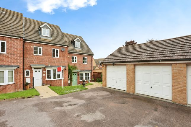Thumbnail Town house for sale in Sudbury Road, Grantham
