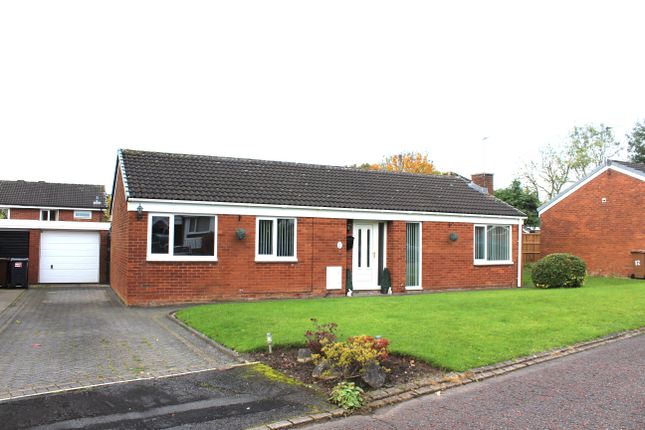 Thumbnail Bungalow for sale in Higher Meadow, Clayton Le Woods, Leyland