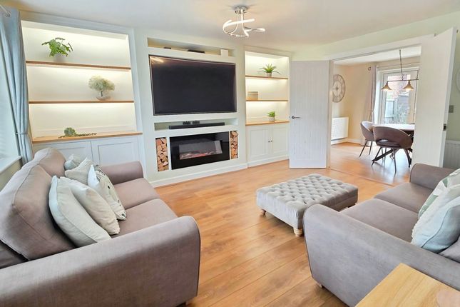 37, Glengarry Way, Sleaford photo 2