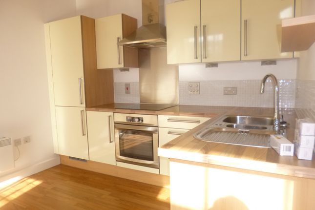 Flat to rent in Francis Mill, Beeston NG9