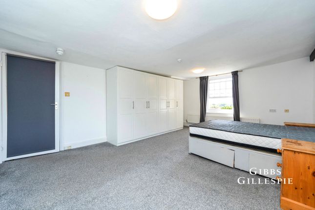 Flat 2, Pinner House, Church Lane, Pinner photo 4