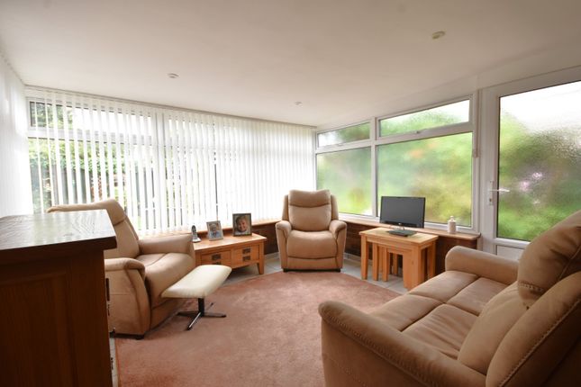 2, Windmill Close, Surrey photo 4