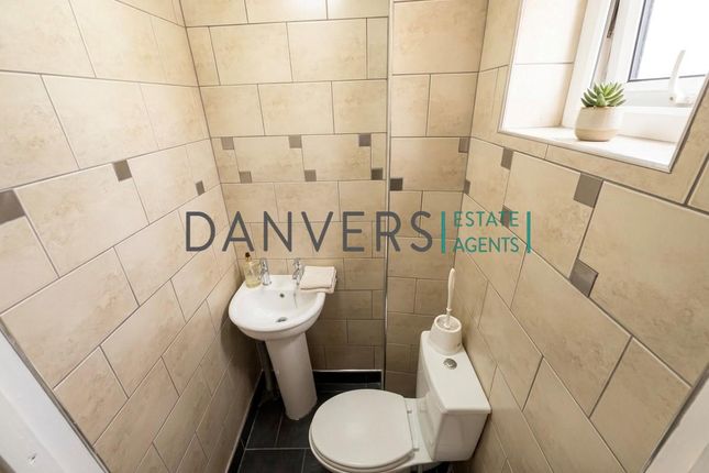Bedsit B2, 8, Evington Road, Leicester photo 3