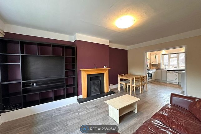 Elmshurst Crescent, Off East End Road East Finchley, London photo 3
