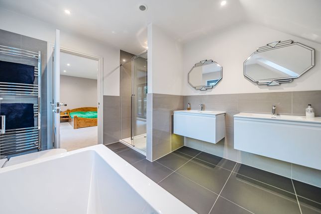 Primary En Suite