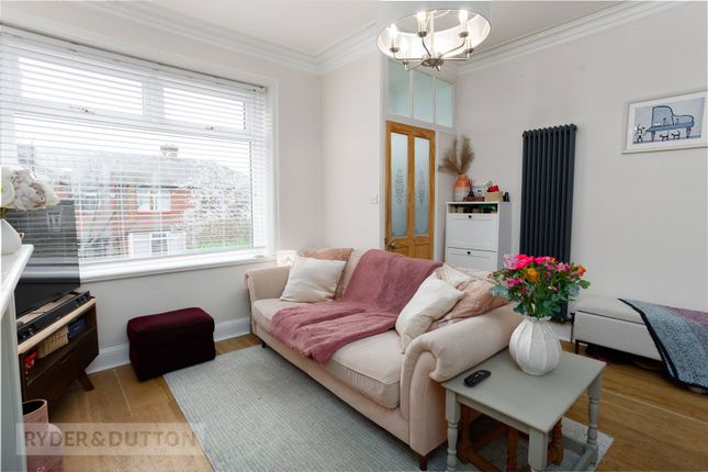 19, Annisfield Avenue, Saddleworth photo 3