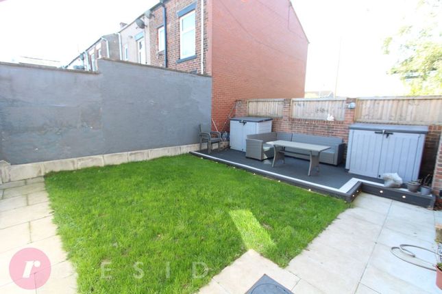 2, Victoria Street, Heywood photo 4