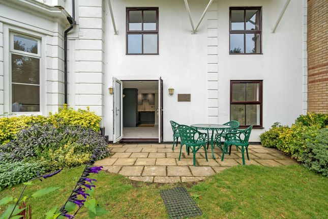 26, Cherwell, Thamesfield Village photo 5