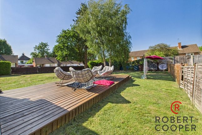 41, Ellement Close, Pinner photo 4