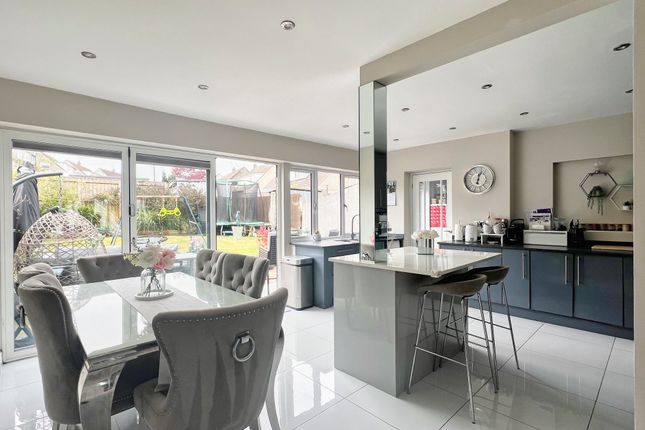37 Wernlys Road, Bridgend photo 3