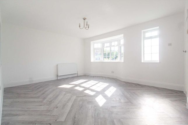 12, Ridgway Road, Bedford photo 3